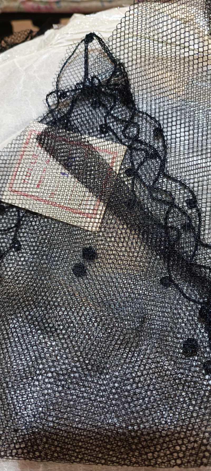 Triangolo di tulle vintage, nero, 50 x 100. 50 g.