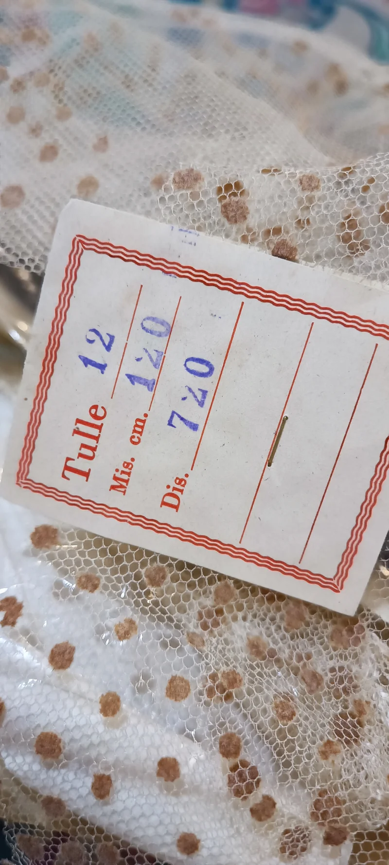 Stola e triangolo vintage di tulle, stola blu(50 x130) e triangolo beige a pois(120), 100g.