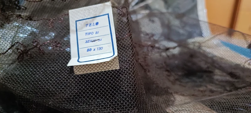Due stole vintage di tulle, testa di moro e polvere, 50 x150 e 130 cm. 100g