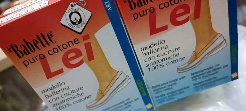 Babette Lei puro cotone, cuciture ultrapiatte, tre paia bianco. 80g.