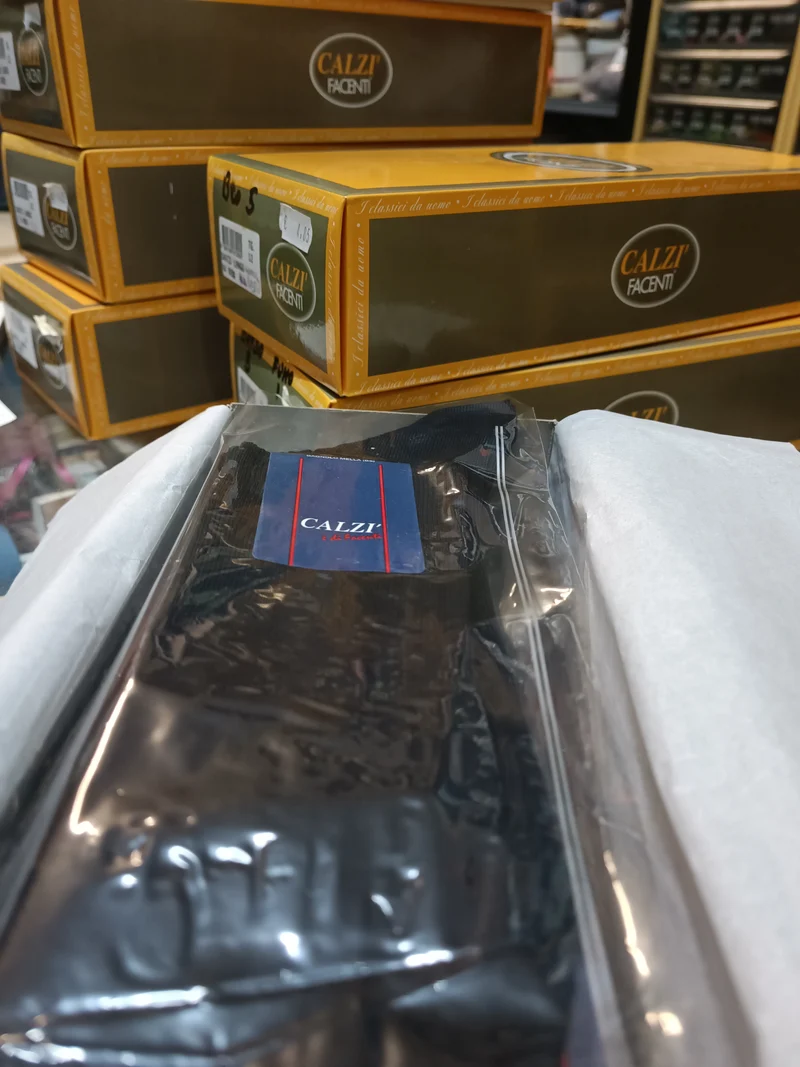 Calze uomo David Lungo Calzì Facenti, filo di scozia, sei paia fumo, taglia 12. 500g.