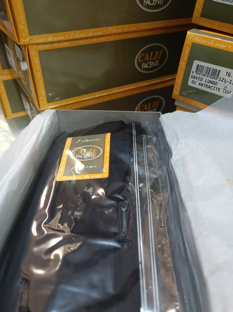 Calze uomo David Lungo Calzì Facenti, filo di scozia, cinque paia fumo, taglia 11,5. 450g.