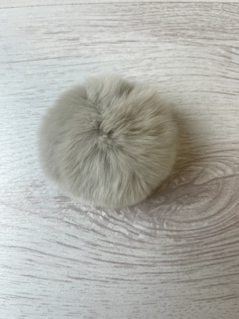 Pompon in pelliccia di coniglio 100% naturale (grigio chiaro)