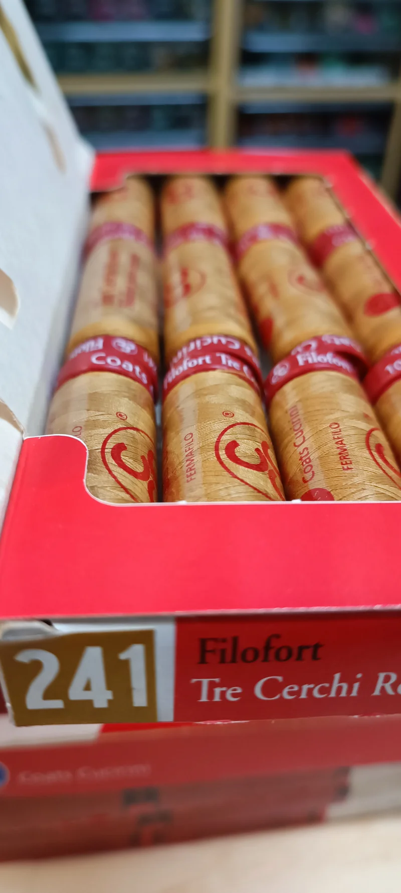 Spagnolette Tre Cerchi Rosso, filo da cucito. Confezione da 12. 100g.