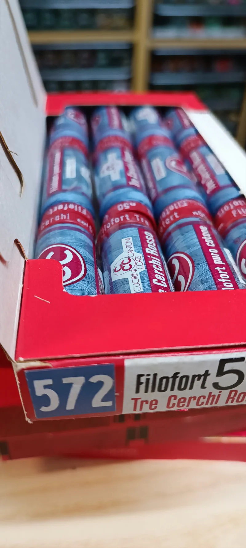 Spagnolette Tre Cerchi Rosso, filo da cucito. Confezione da 12. 100g.