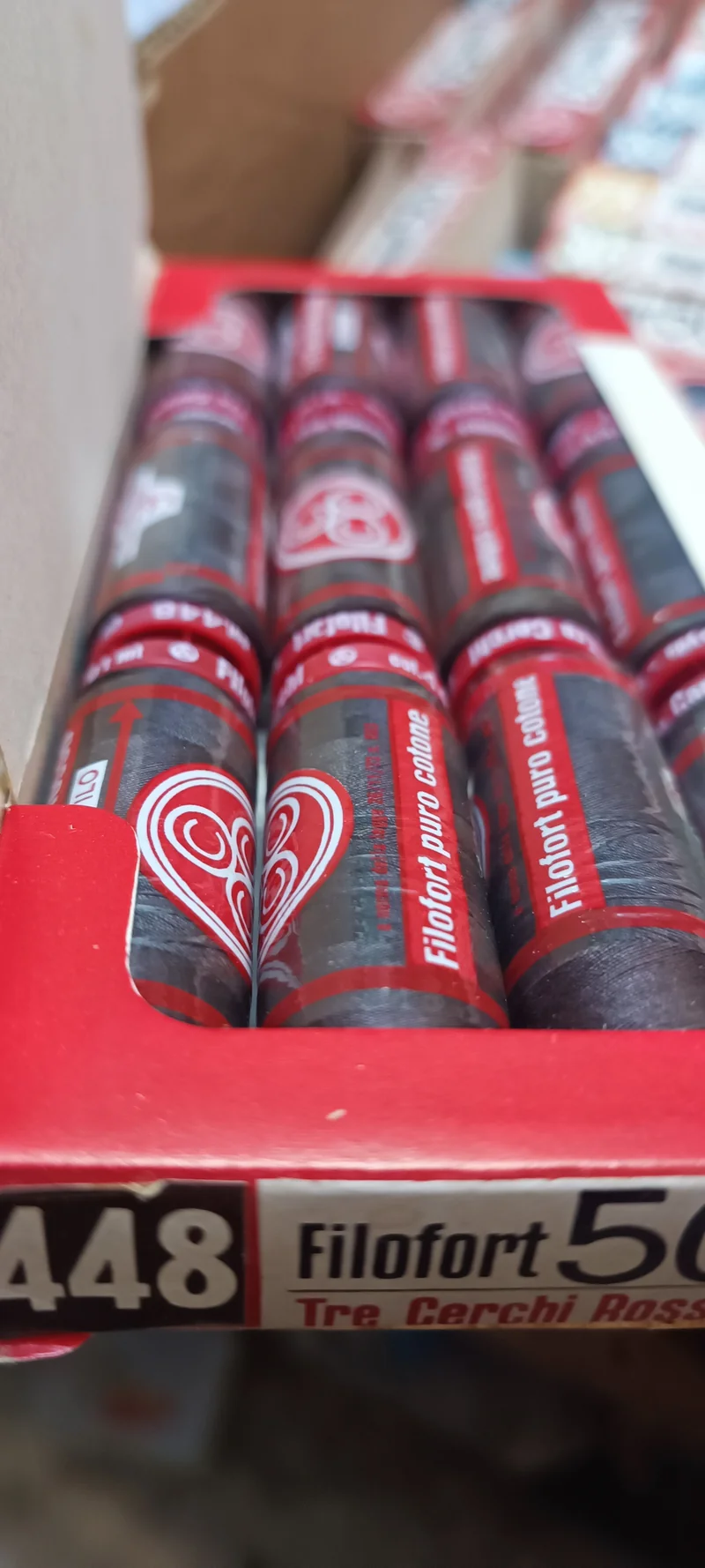 Spagnolette Tre Cerchi Rosso, filo da cucito. Confezione da 12. 100g.