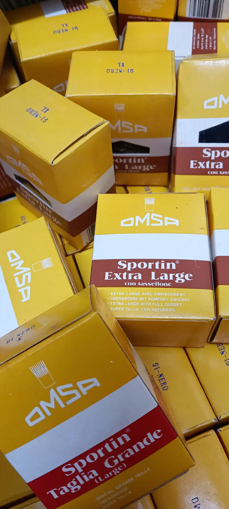 Cinque paia di collant stretch Sporting OMSA, colore nero. 250 g.