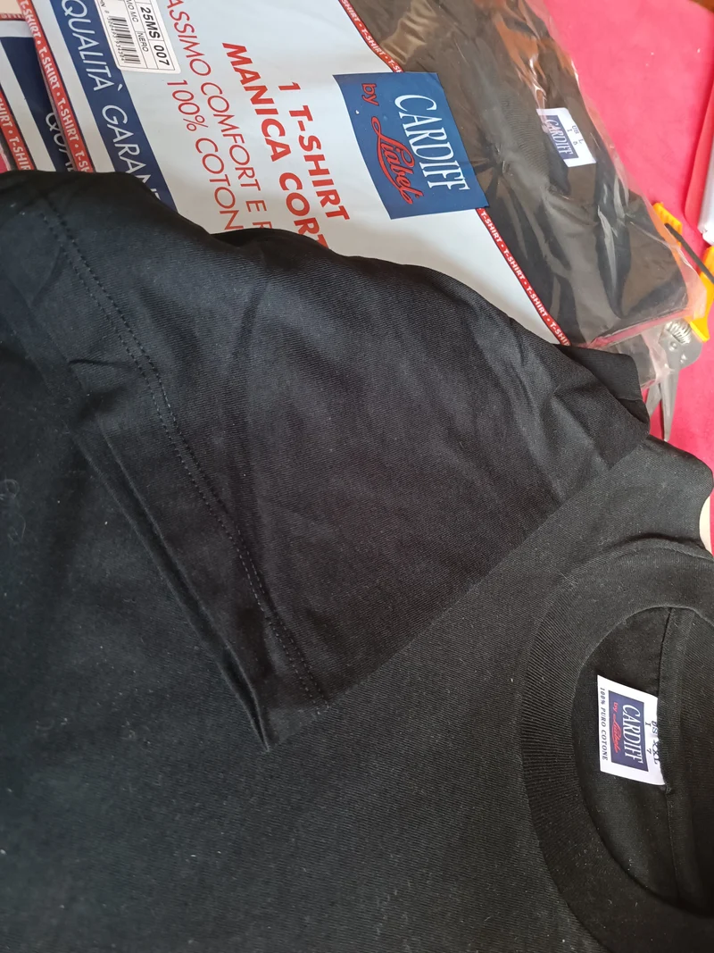 T -shirt Liabel Cardiff, manica corta, nero, puro cotone. 250g.