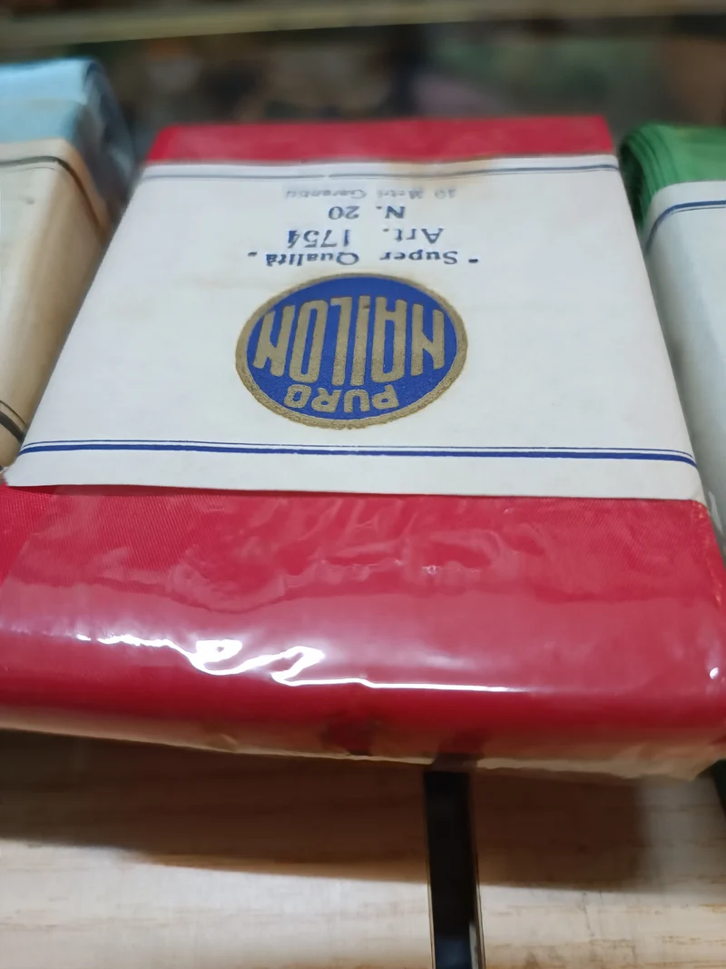 Nastro vintage nylon, N.20(8 cm), da 10 m. 100g.