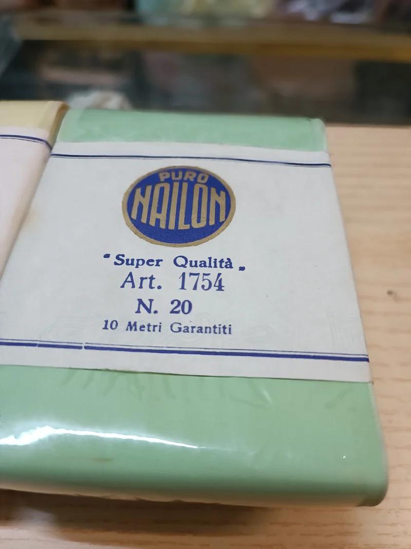 Nastro vintage nylon, N.20(8 cm), da 10 m. 100g.