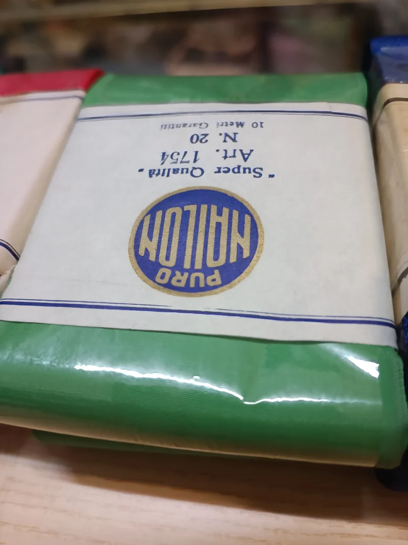 Nastro vintage nylon, N.20(8 cm), da 10 m. 100g.