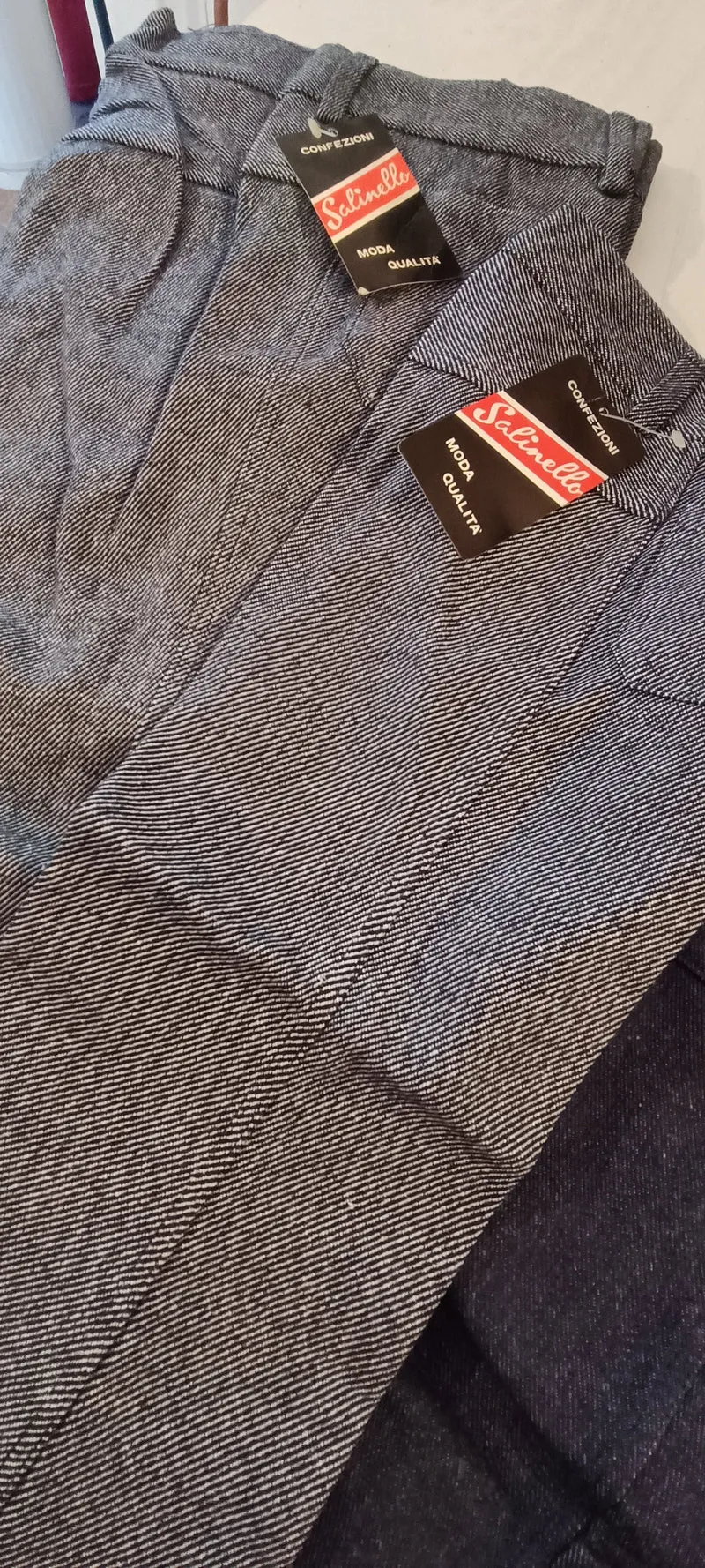 Stock di 13 pantaloni vintage ragazzo dalla taglia 24 alla 40. 1,9kg.