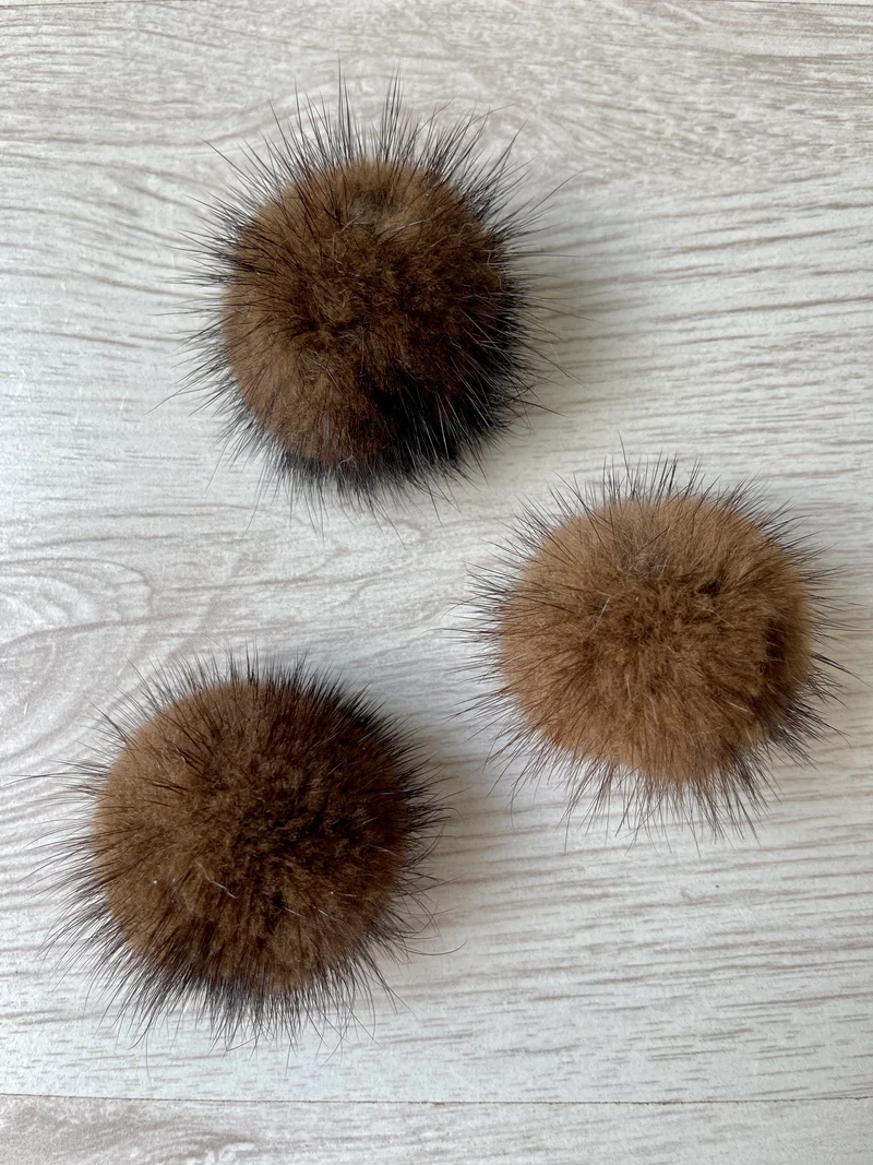Pompon di pelliccia di visone 100% naturale (marrone)