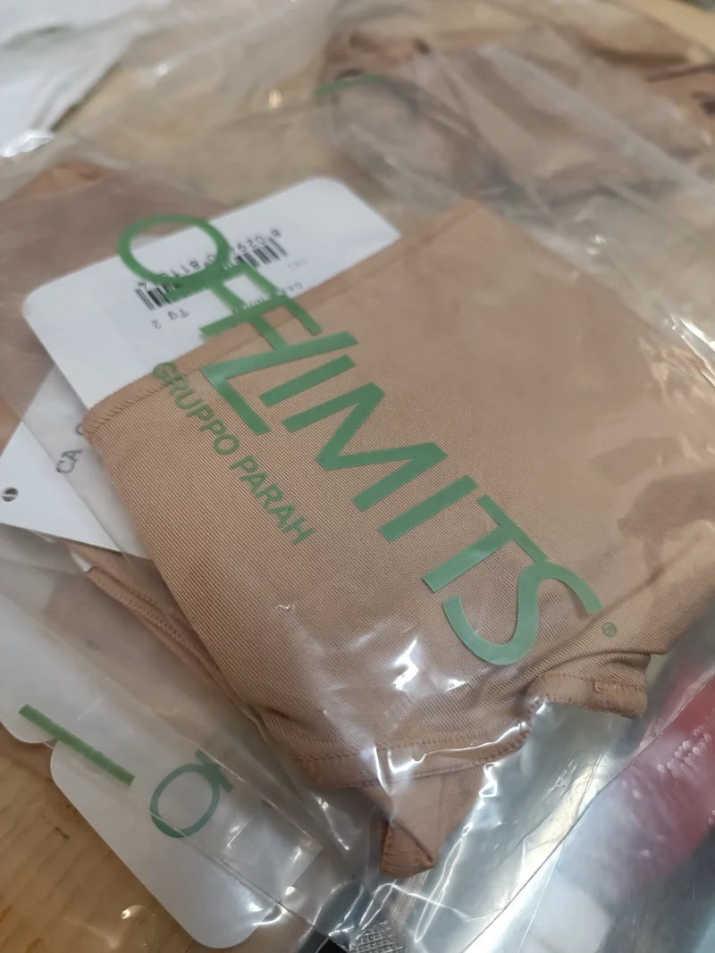 Slip perizoma, donna, Off-limits Parah., taglia 2. 50g.