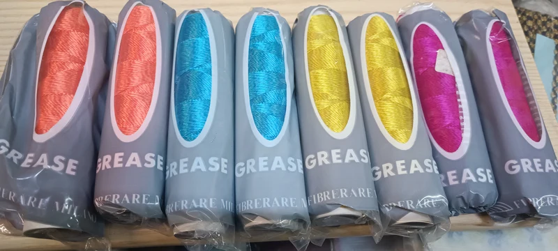 Rocchetti di Fibrerare Milano in mix di due per colore, 500g.