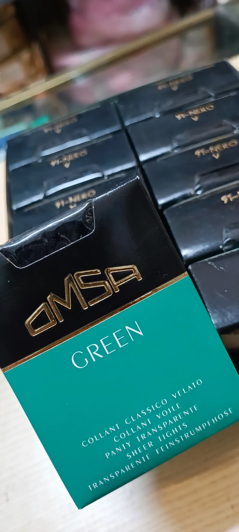 Scatola di 10 collant OMSA Green, taglia V, colore nero. 300g.