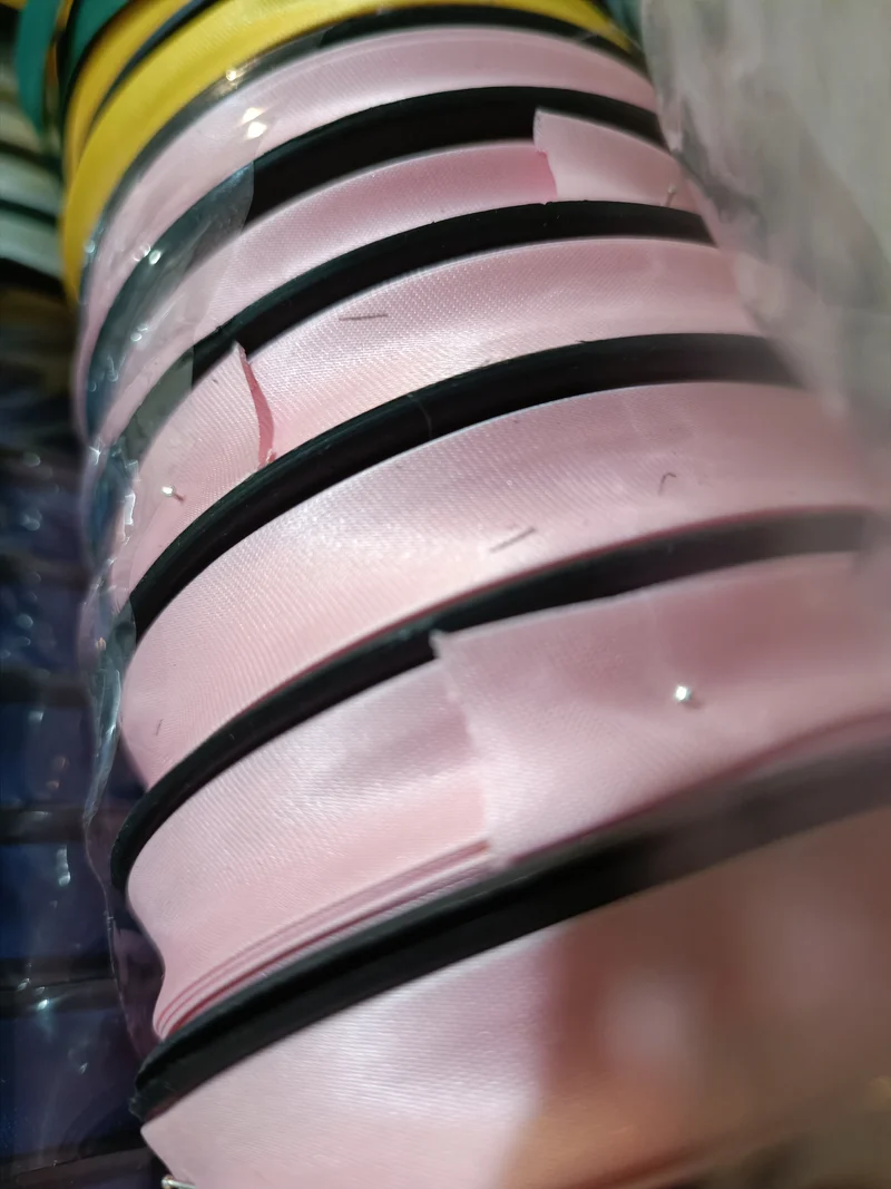 Sbieco di raso 100% acetato, 14 mm, 20 m. 150g.