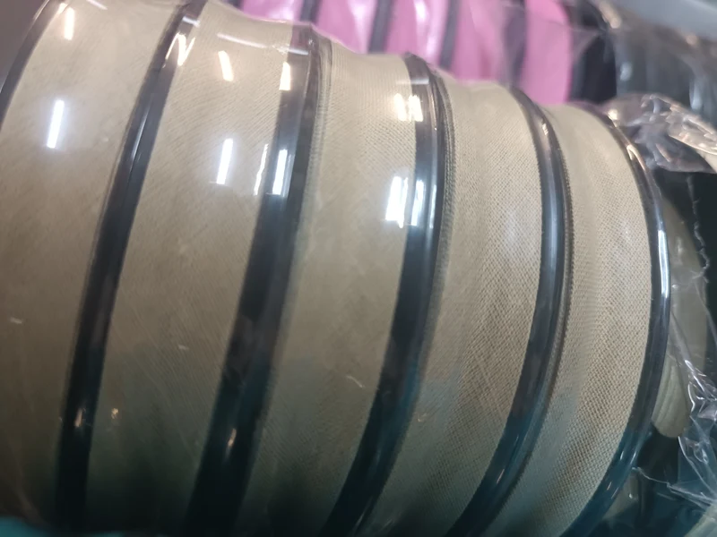 Sbieco 100% cotone in rotoli di 20 m, per varie utilizzazioni. 50 g.