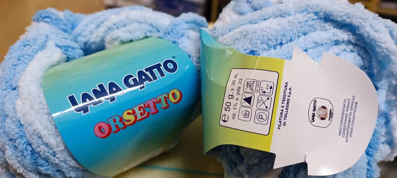 Ultimi tre gomitoli di Orsetto Lana Gatto per cappello o sciarpa. 150g.