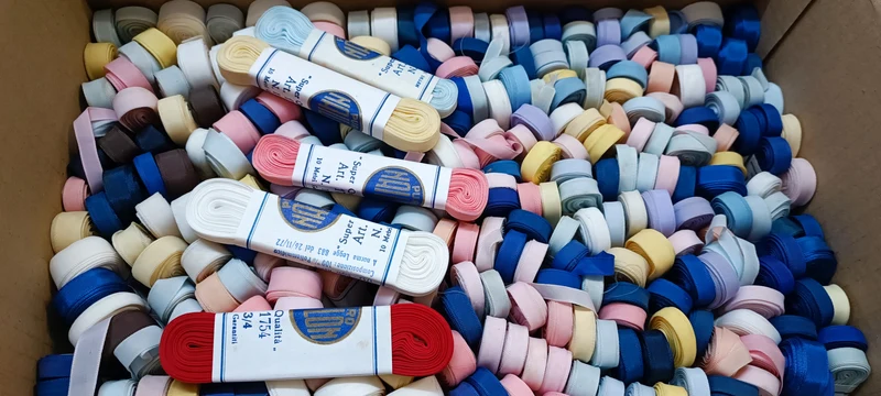 Mini stock di nastri(10 da 10 metri) di nylon in mix di colori e misura n.3. 100g