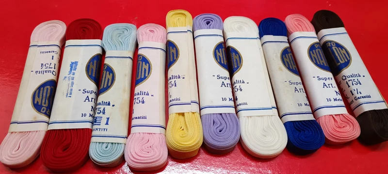 Mini stock di nastri(10 da 10 metri) di nylon in mix di colori e misura n.3. 100g