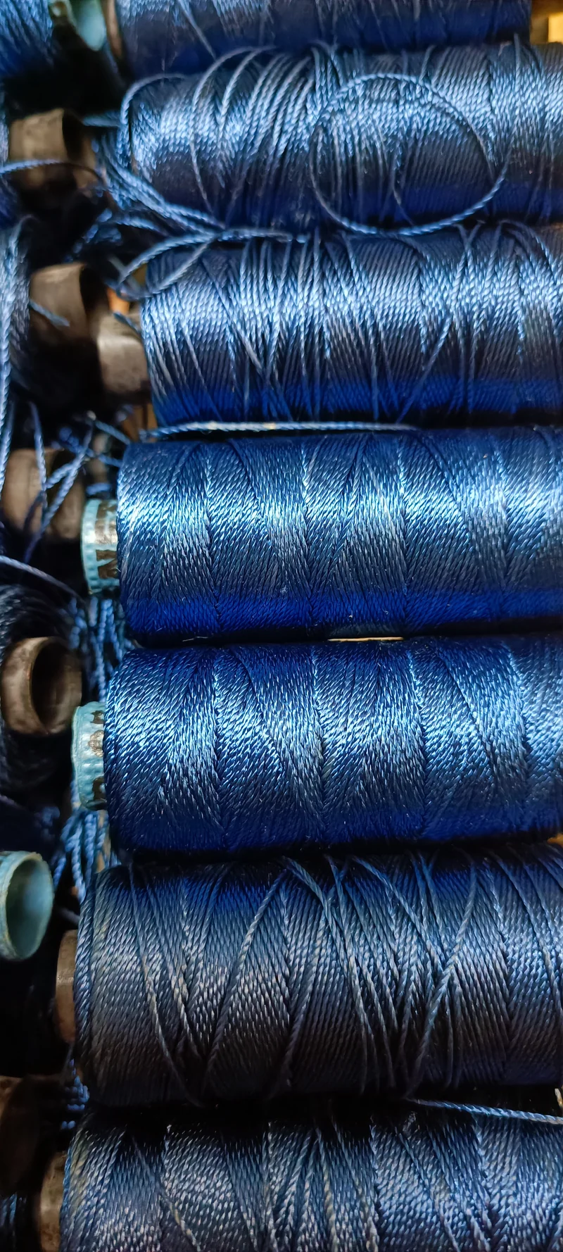 Rocchetto di rayon puro, 25g.