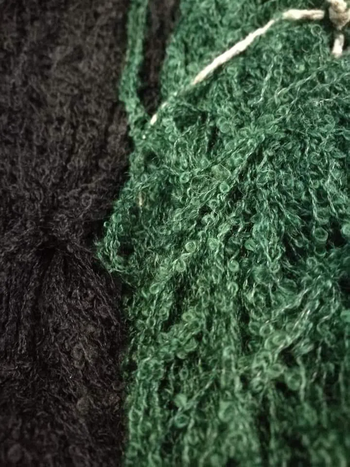 Buclerino in matasse , nero e verde, 1,7kg.