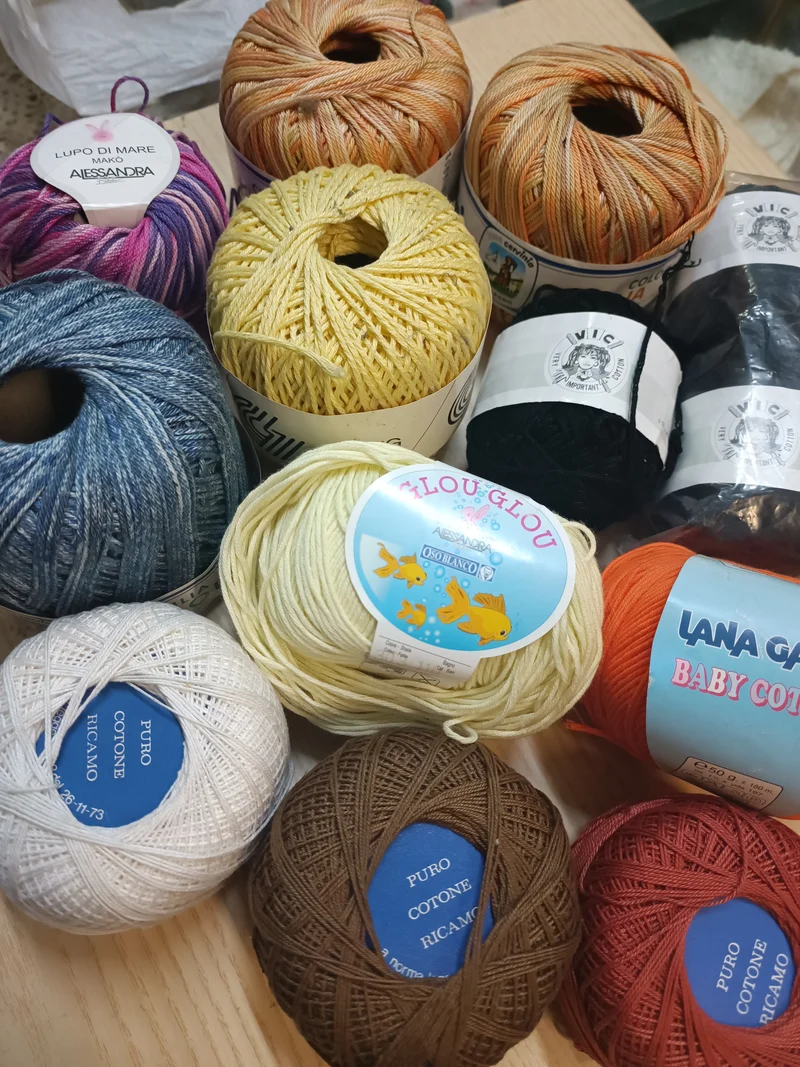 Mix and match di filati di cotone. 700g.