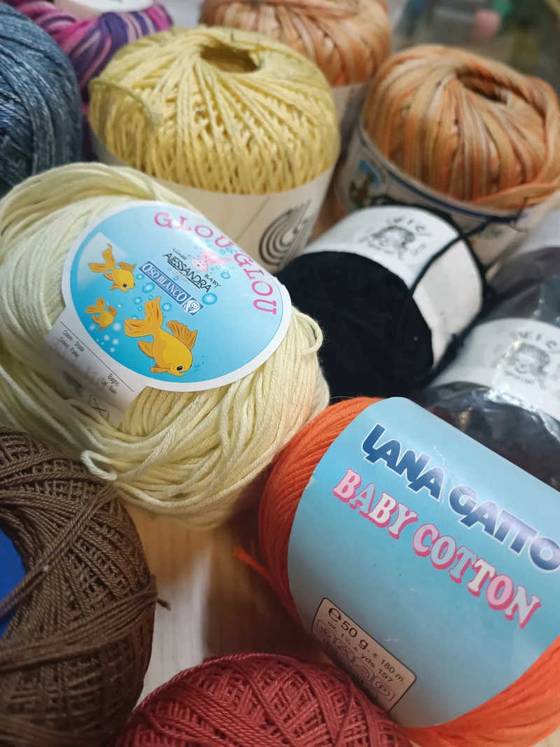 Mix and match di filati di cotone. 700g.