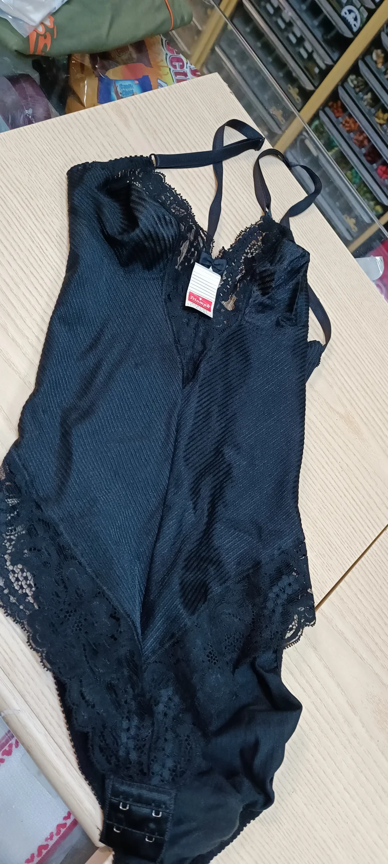 Body Triumph, nero, misura I. 200g.