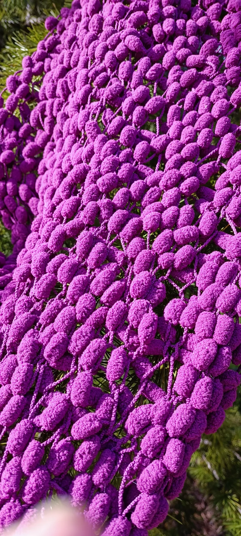Scialle in microfibra della Gatto, colore violetto. Circa 700g.