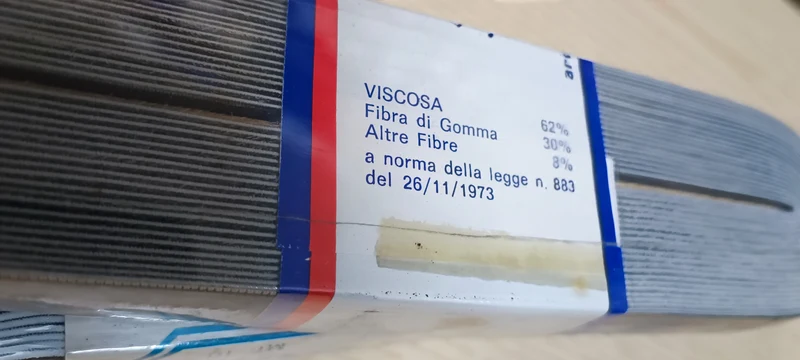Una confezione MUSCHEN o Gazzella, ELASTICO PIATTO mt 10 poliestere e fibra di gomma NERO. Alto 2,5 CM. 200g.