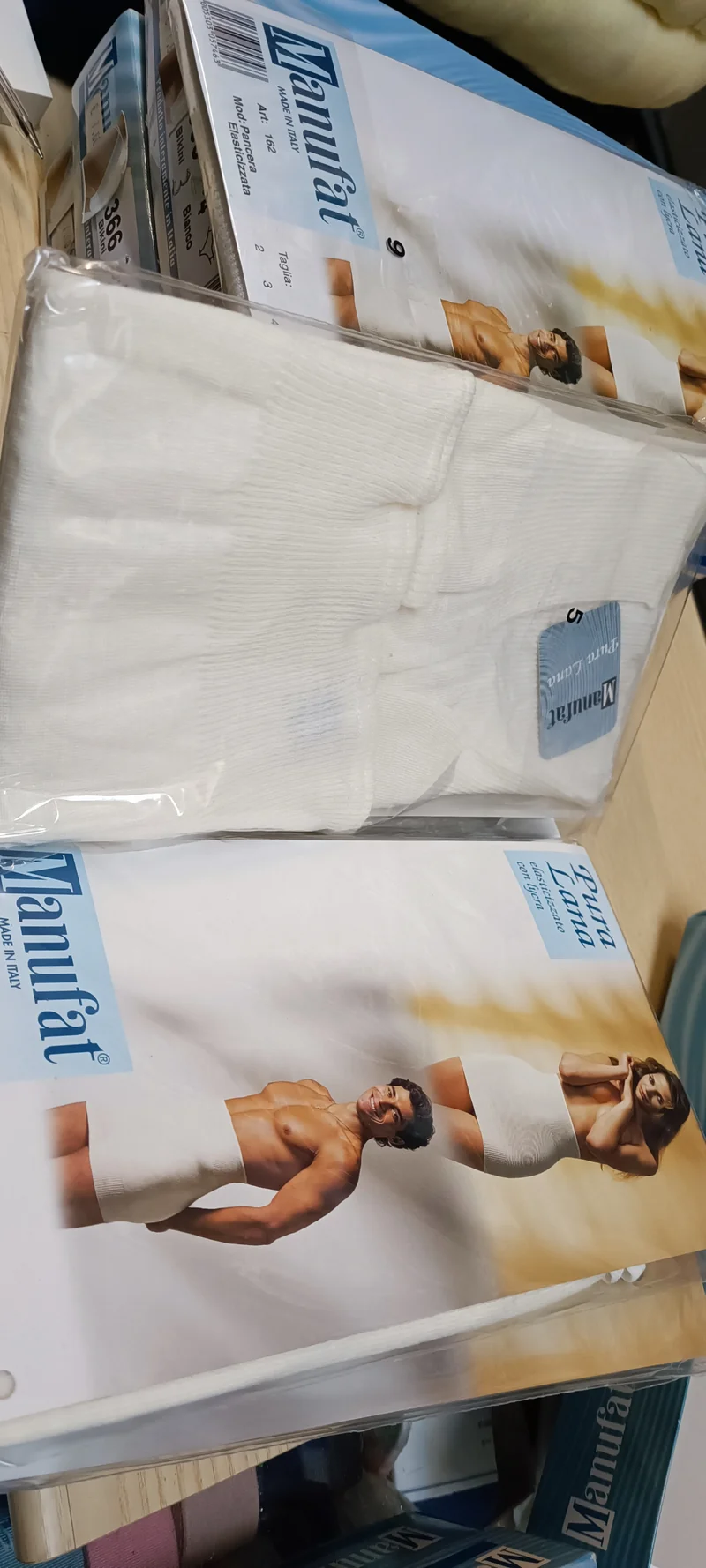 Panciera di pura lana elasticizzata Manufat, colore avorio.200g