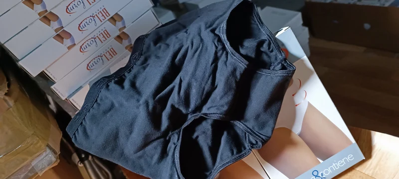 Dieci paia tra mutanda pancierina e culotte, bianco o nero, puro cotone contenitivo Belform. Misura terza. 500g.