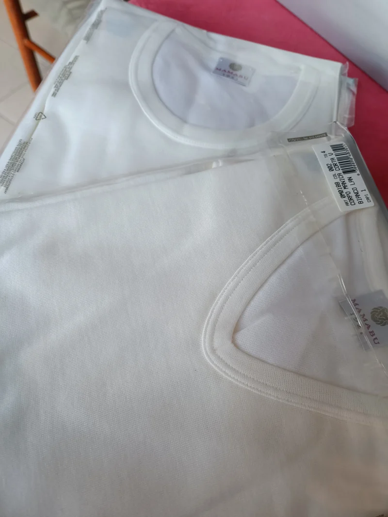 Corpo uomo mezza manica, cotone sulla pelle e misto lana esterno, tg. IV..Mamabu. Scollo a V e girocollo. 200g.