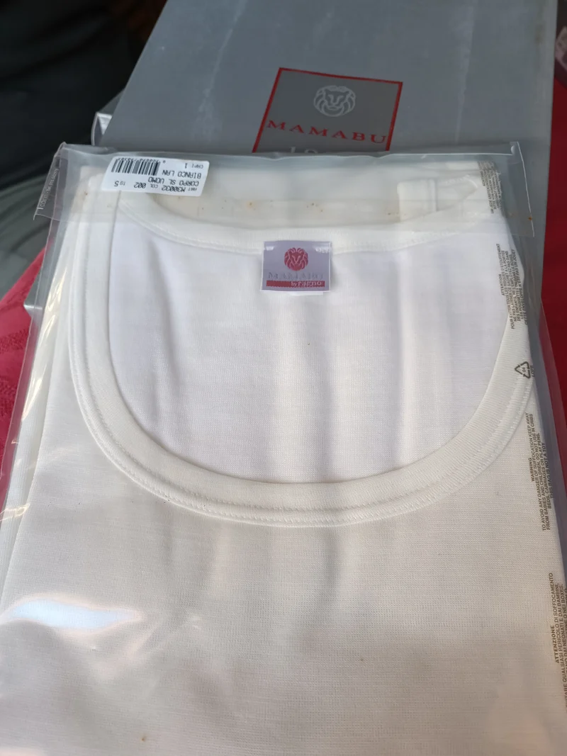 Canotta uomo spalla larga, Mamabu Ragno, cotone sulla pelle e lana esterna. Bianco lana.200g.