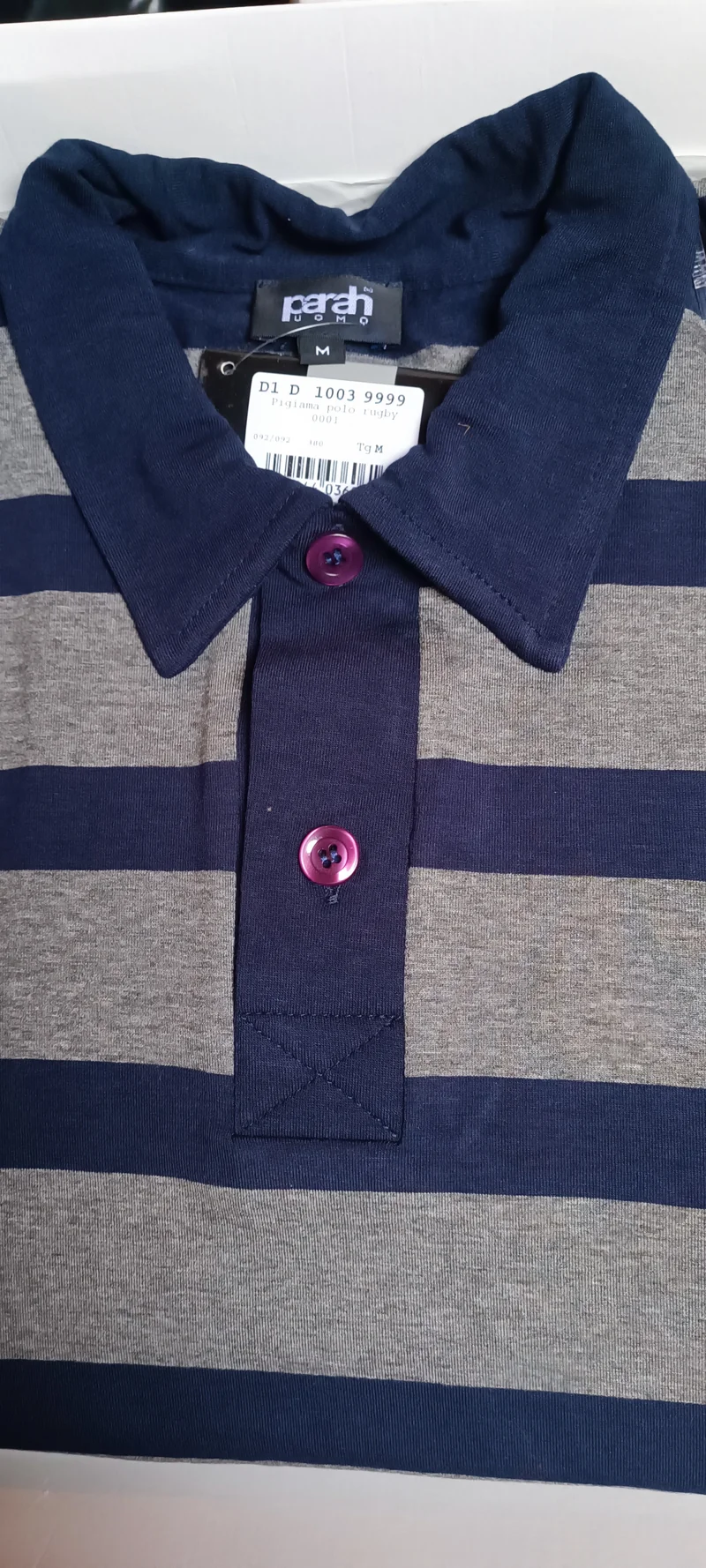 Pigiama uomo Parah, in elegante maglina, polo rugby a righe blu. 900g.