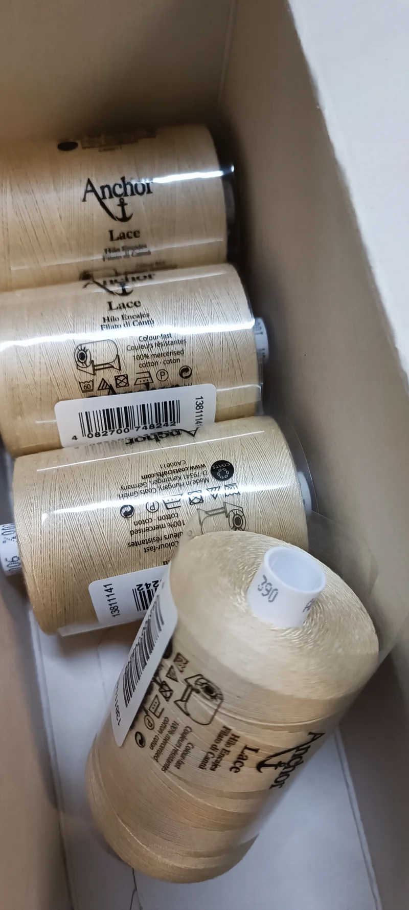 Filato di Cantù Anchor per tombolo puro cotone ecrù. 900 m. 50g.