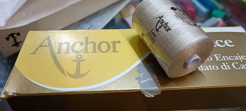 Filato di Cantù Anchor per tombolo puro cotone ecrù. 900 m. 50g.