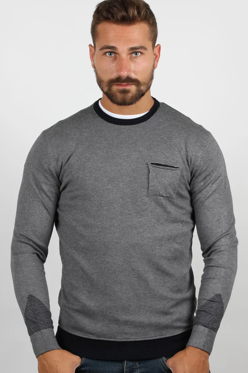 Pullover dettagli a contrasto