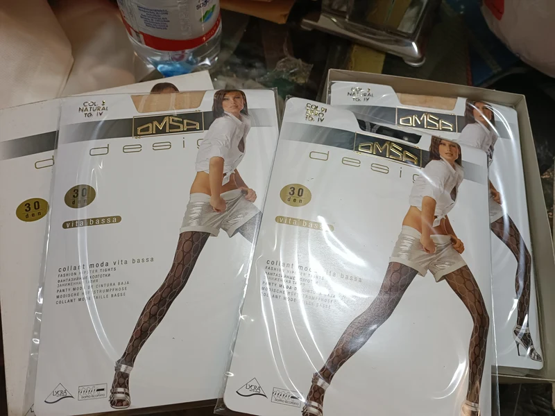 Due collant moda, 30 den. Taglia IV. 100g.