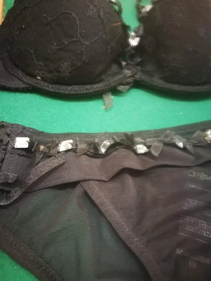 Elegante completo intimo della Parah Off-limits, nero, taglia 300 g.