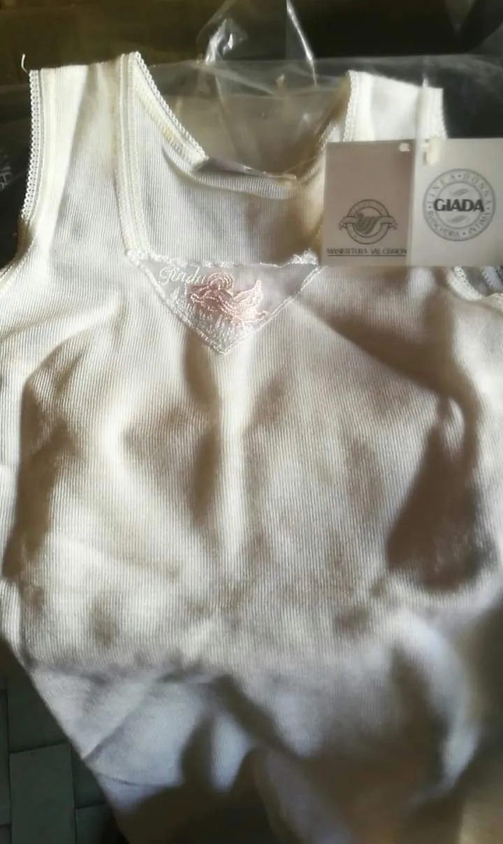Intimo baby Giada, misto lana. Taglia 3, 5, 7. Quattro pezzi . 150g.