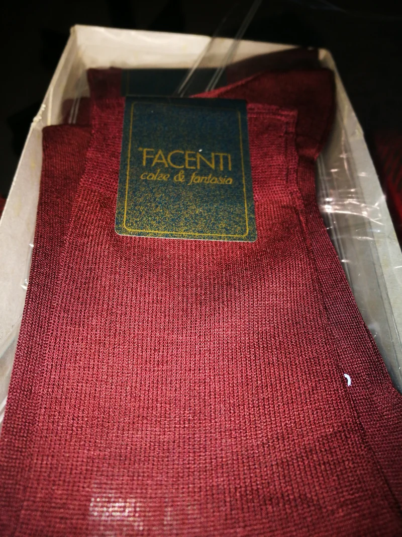 Calze lunghe uomo in filo di scozia Léger Chiffon Facenti, taglia 12, colore bordeaux, 4 paia. 200g.