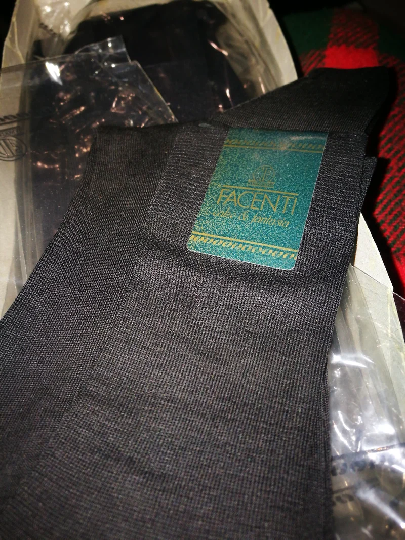Calze lunghe uomo in filo di scozia Léger Chiffon Facenti, taglia 11, colore fumo, 4 paia. 200g.