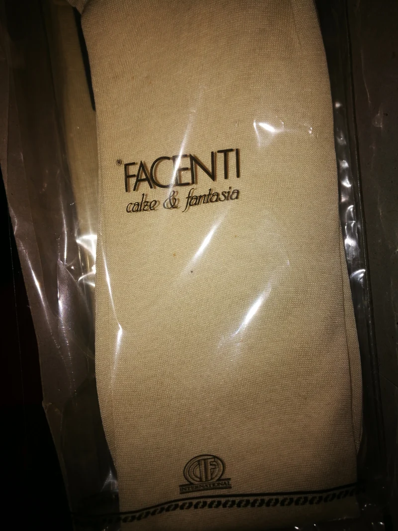 Calze lunghe uomo in filo di scozia Léger Chiffon Facenti, taglia 12, colore latte, 6 paia. 300g.