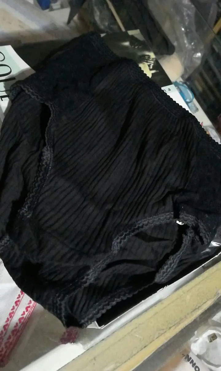 Culotte Adriana in puro cotone a costine. Nero. Taglia VIII.Tre paia 150g.