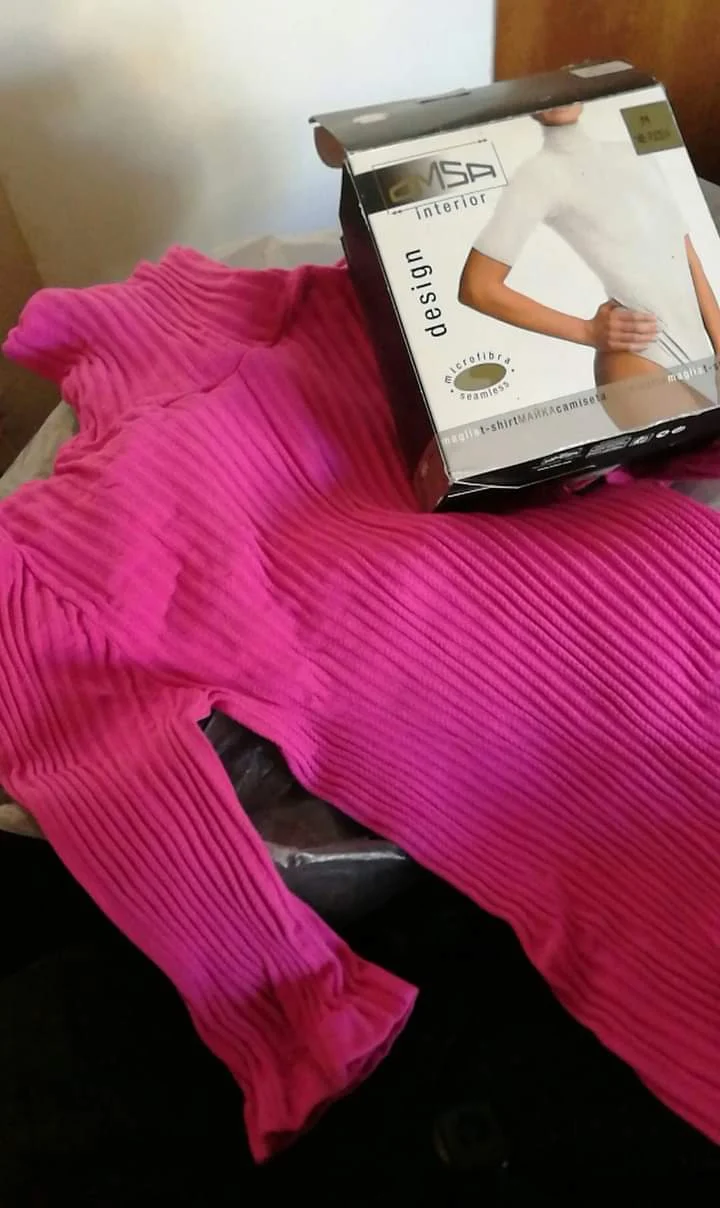 Maglia t-shirt OMSA, lupetto a costine in morbida microfibra con collo risvoltato e maniche corte, taglia M fuxia.300g..