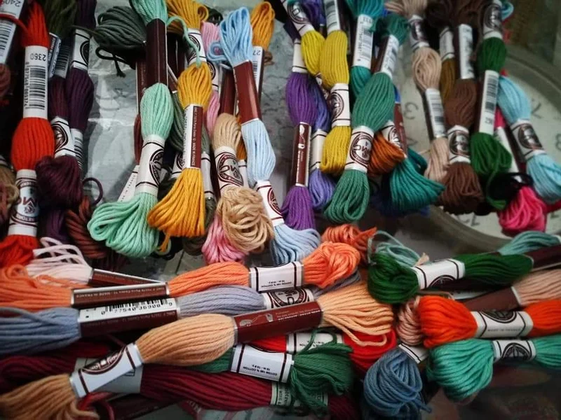 Matassine di cotone lanato DMC per mezzopunto, 60 pezzi, colori assortiti.200g.