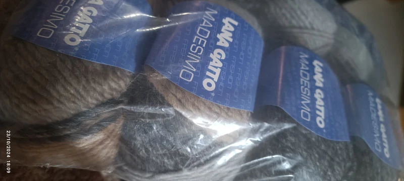 Misto lana sfumato Madesimo Gatto. Ferri 6/7. Confezione da 500g.